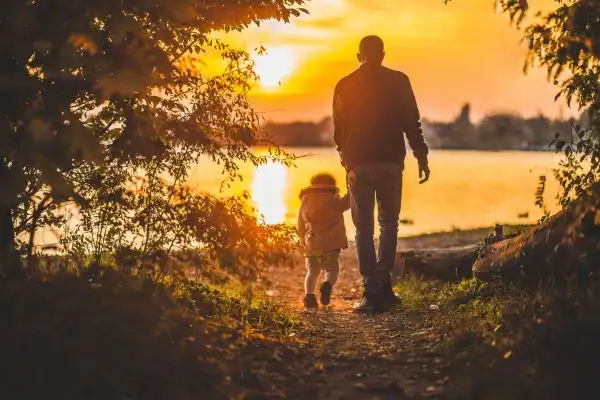 image of dad and child - parental alienation Stockport